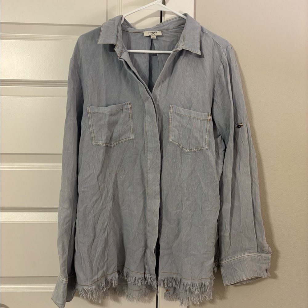Umgee Light Blue Frayed Hem Top